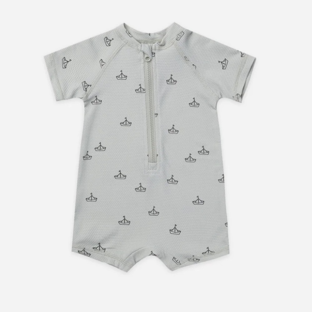 Quincy Mae Kids Swim Rashguard - Light Gray with Navy Boat Print